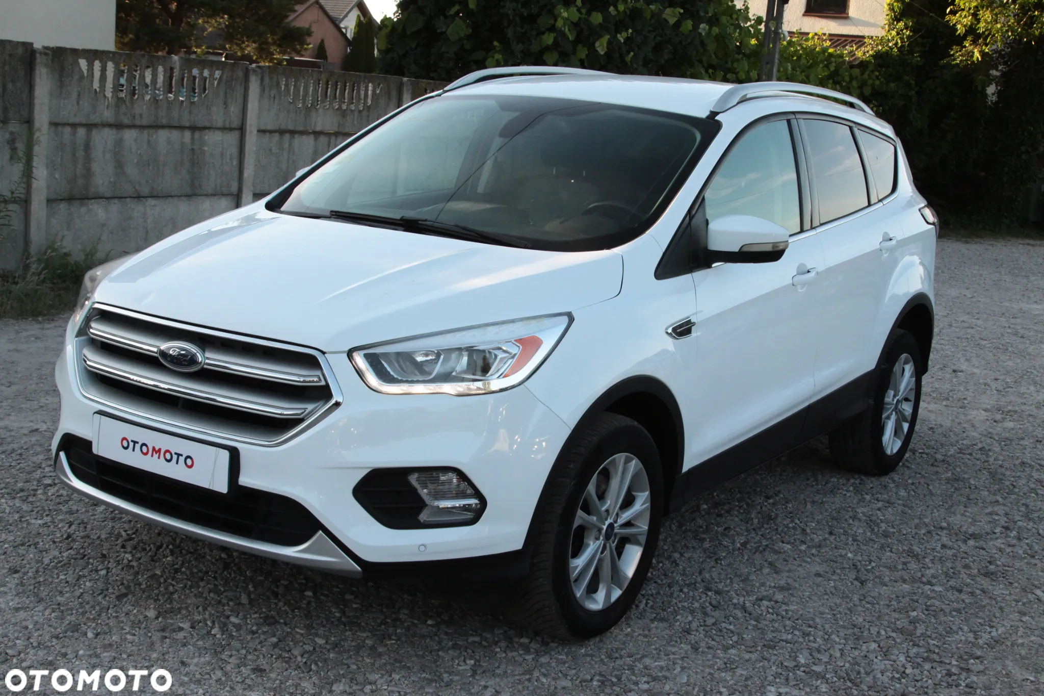 Ford Kuga 2.0 TDCi 2x4 ST-Line - 6