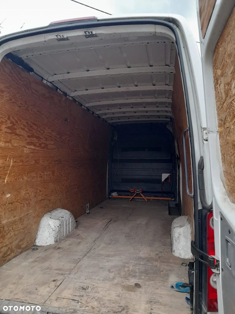 Volkswagen Crafter L3H2 - 5