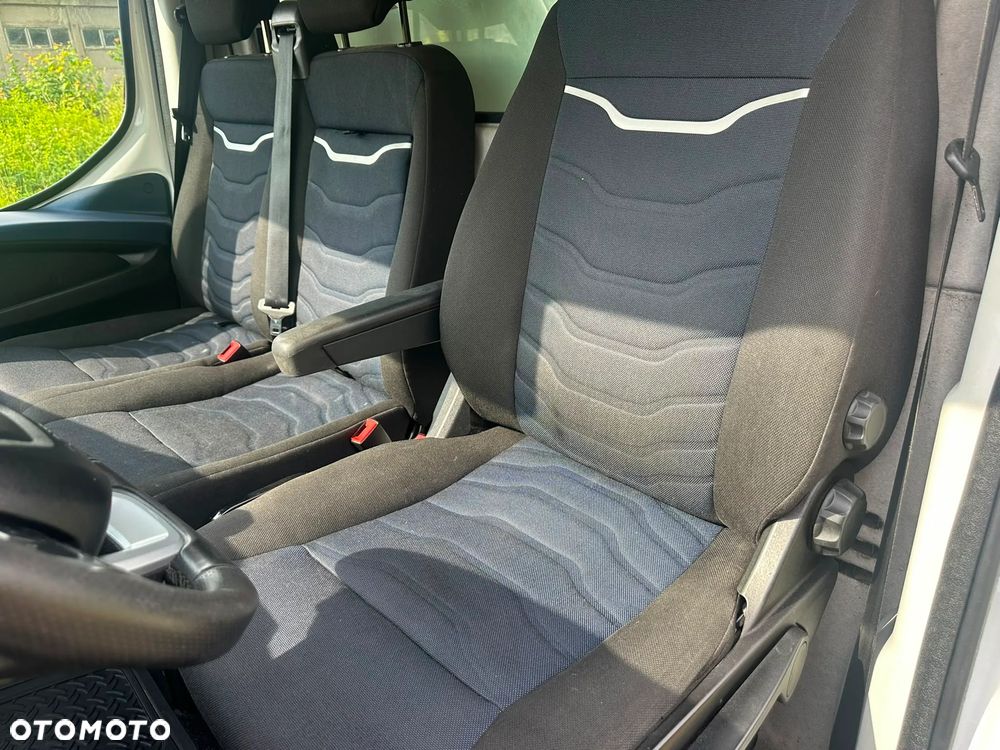 Iveco Daily 35-160 KONTENER+WINDA (udźwig 750kg) 2.3 diesel 156 kM automat 2021 DRZWI W KONTENERZE Z OBU STRON, WEBASTO, KAMERA COFANIA! - 31