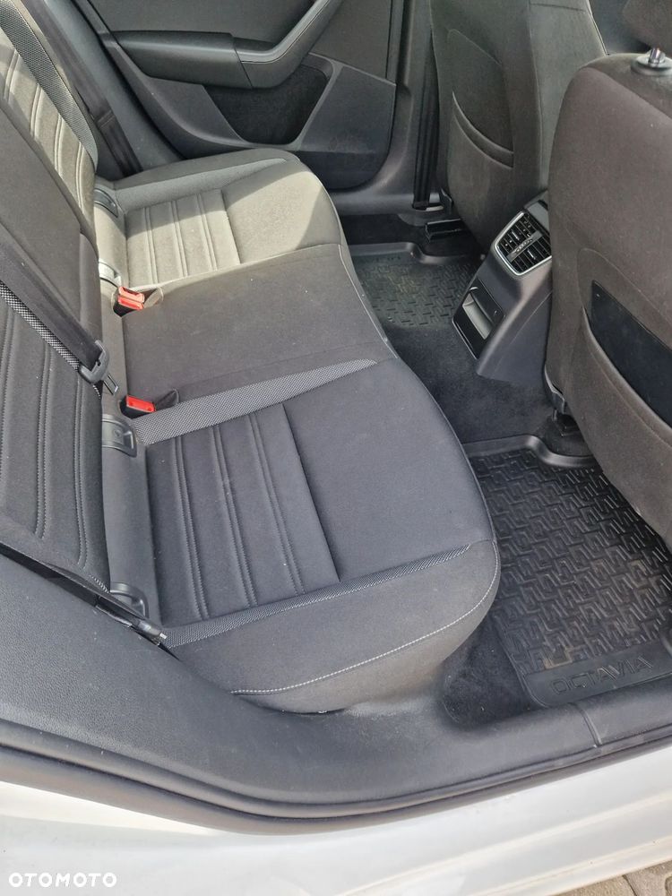 Skoda Octavia 1.5 TSI ACT Ambition - 26