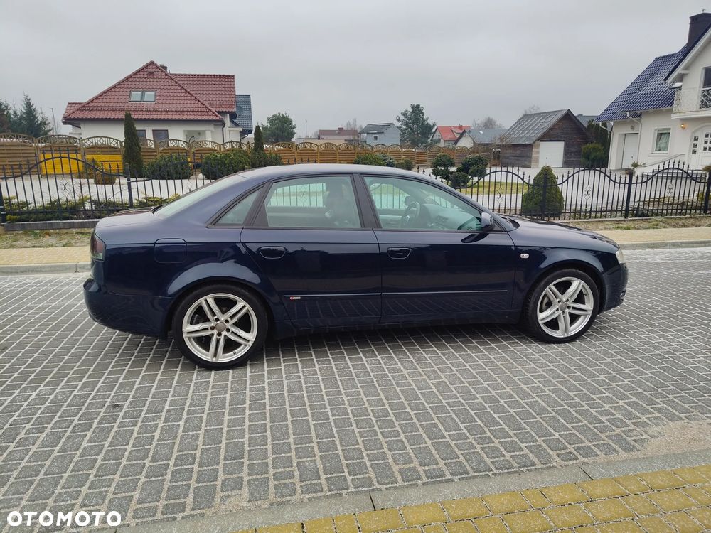 Audi A4 Limousine 2.0 TDI DPF - 14