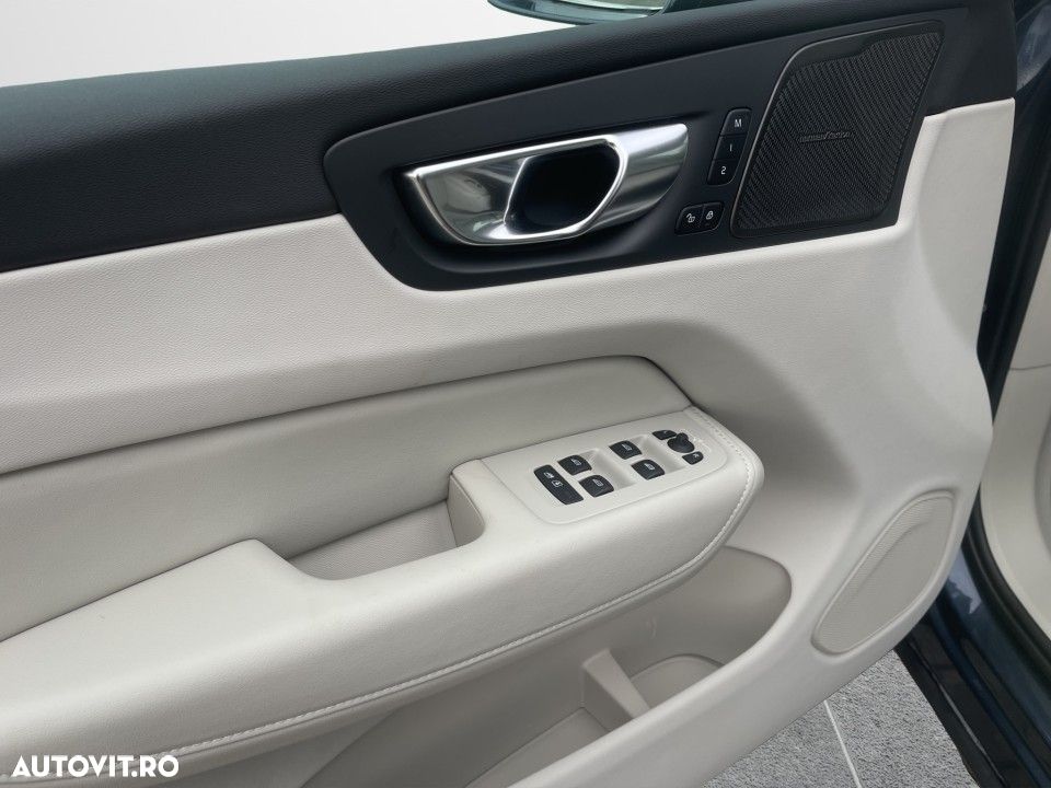 Volvo XC 60 T8 AWD AT PHEV Plus Bright - 12