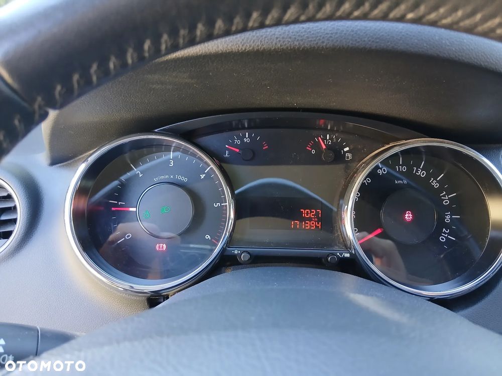 Peugeot 5008 1.6 HDi Active - 2