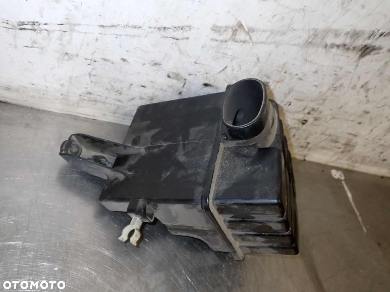 REZONATOR SUZUKI SWIFT IV 1.3 LIFT 57K-R01 - 2