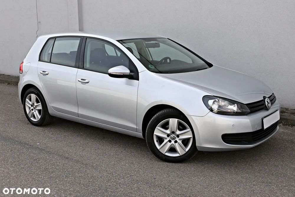 Volkswagen Golf 1.6 TDI DPF BlueMotion Technology Team - 17