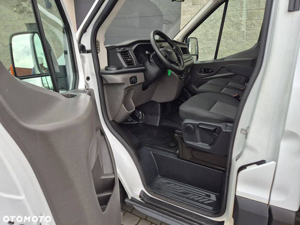 Ford Transit - 19
