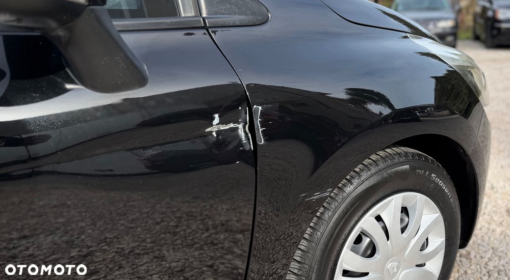 Renault Clio 1.2 16V 75 Expression - 11