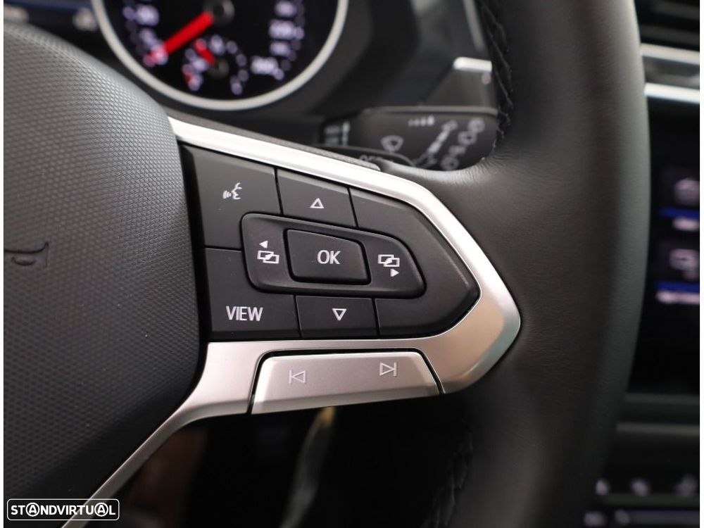 VW Tiguan 2.0 TDI Life DSG - 18