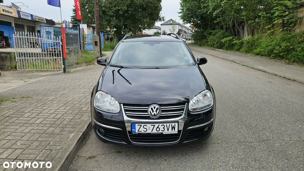 Volkswagen Golf 2.0 TDI DPF Highline - 5