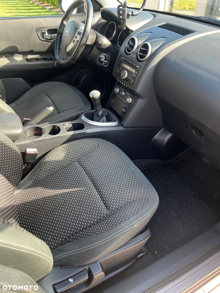 Nissan Qashqai - 22