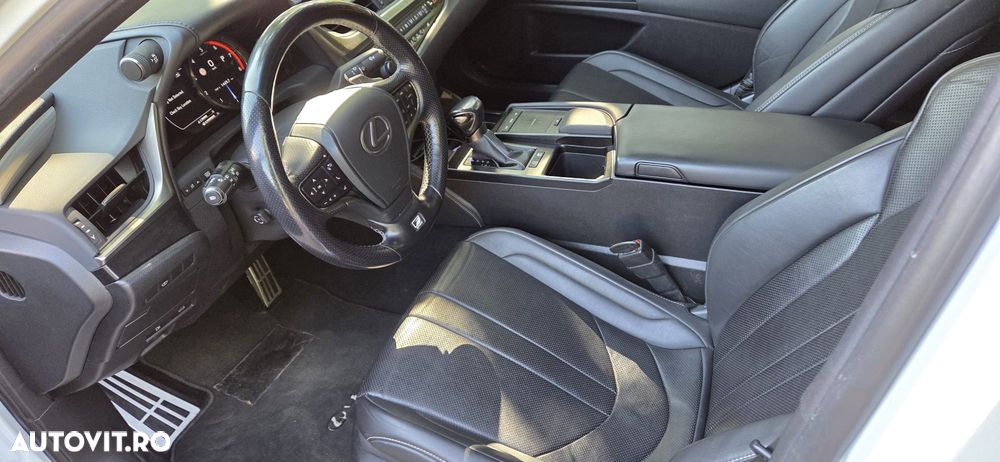 Lexus Seria ES 300h F Sport - 10