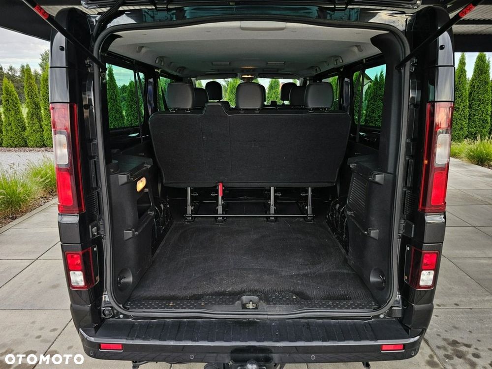 Opel Vivaro - 24