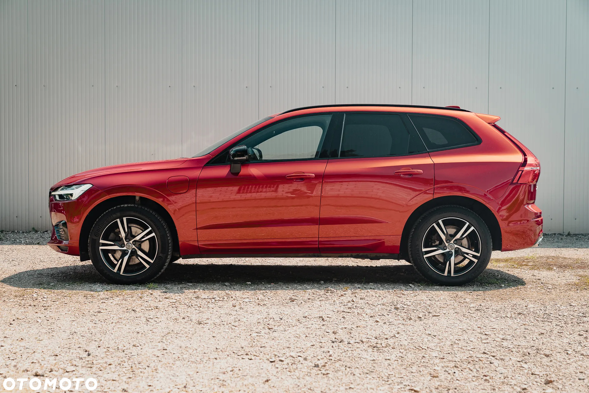 Volvo XC 60 T6 AWD Plug-In Hybrid R-Design - 9