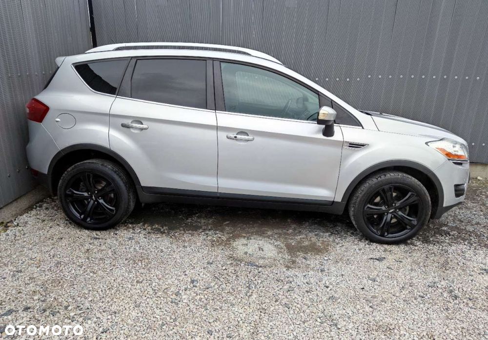 Ford Kuga 2.0 TDCi 4x4 Titanium - 2