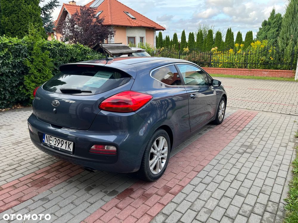 Kia ProCeed - 4