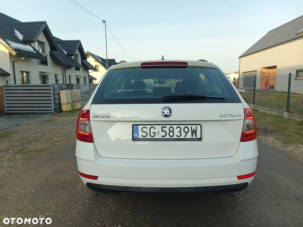 Skoda Octavia 1.6 TDI Ambition - 10