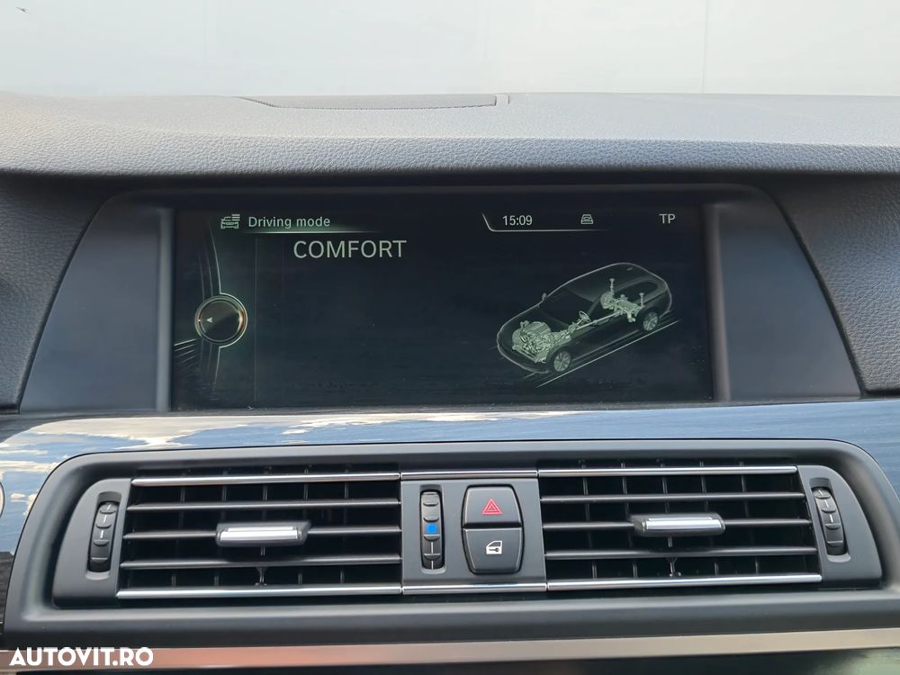BMW Seria 5 520d Touring Aut. Luxury Line - 29