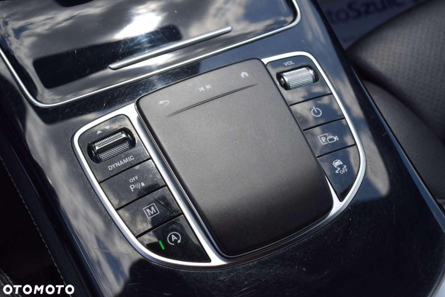 Mercedes-Benz GLC - 34