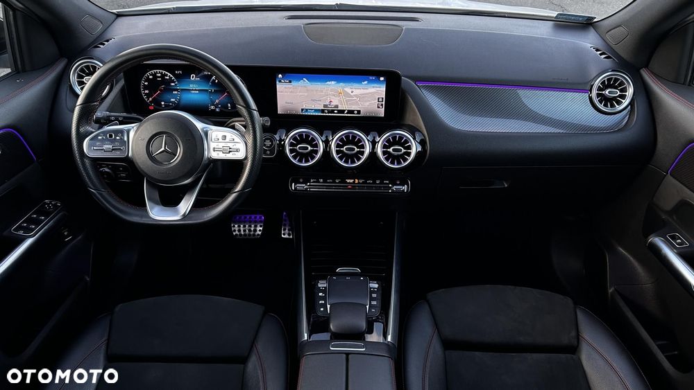 Mercedes-Benz GLA - 20