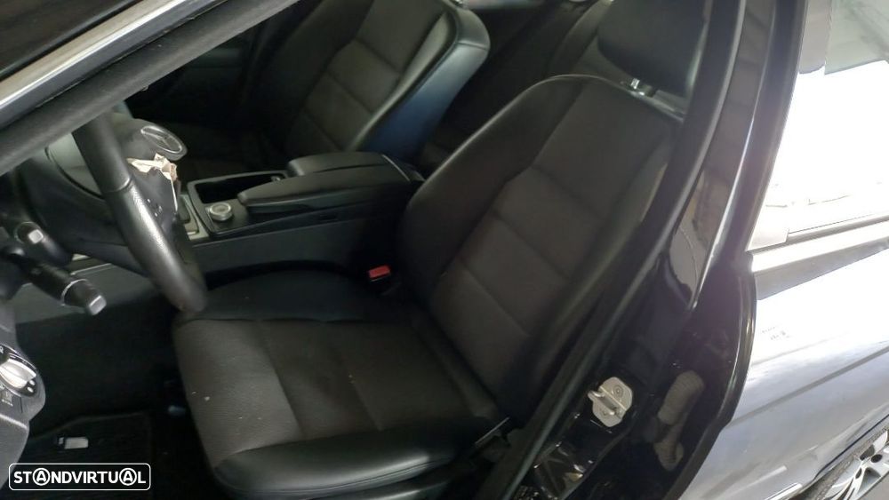 Fechos Mercedes T-model S204 W204 C220 170cv de 2007 - 7