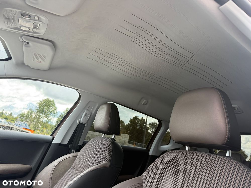 Peugeot 2008 1.6 VTi Style - 22