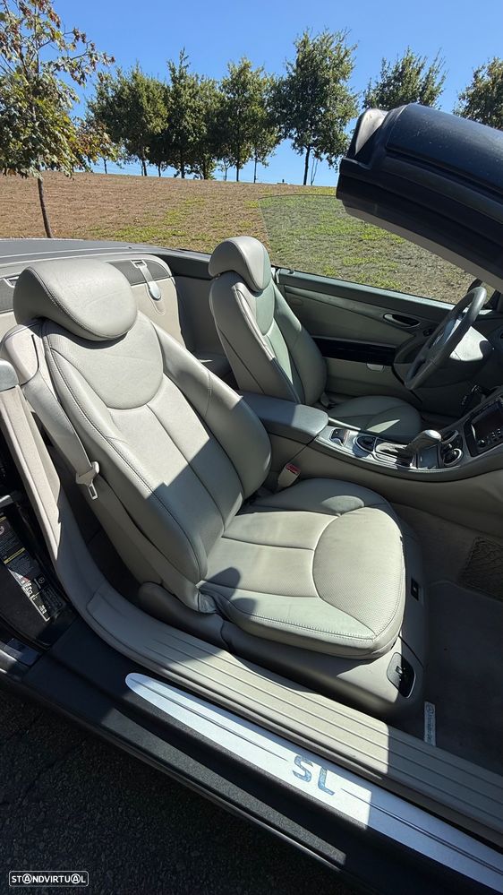 Mercedes-Benz SL 350 Auto - 11