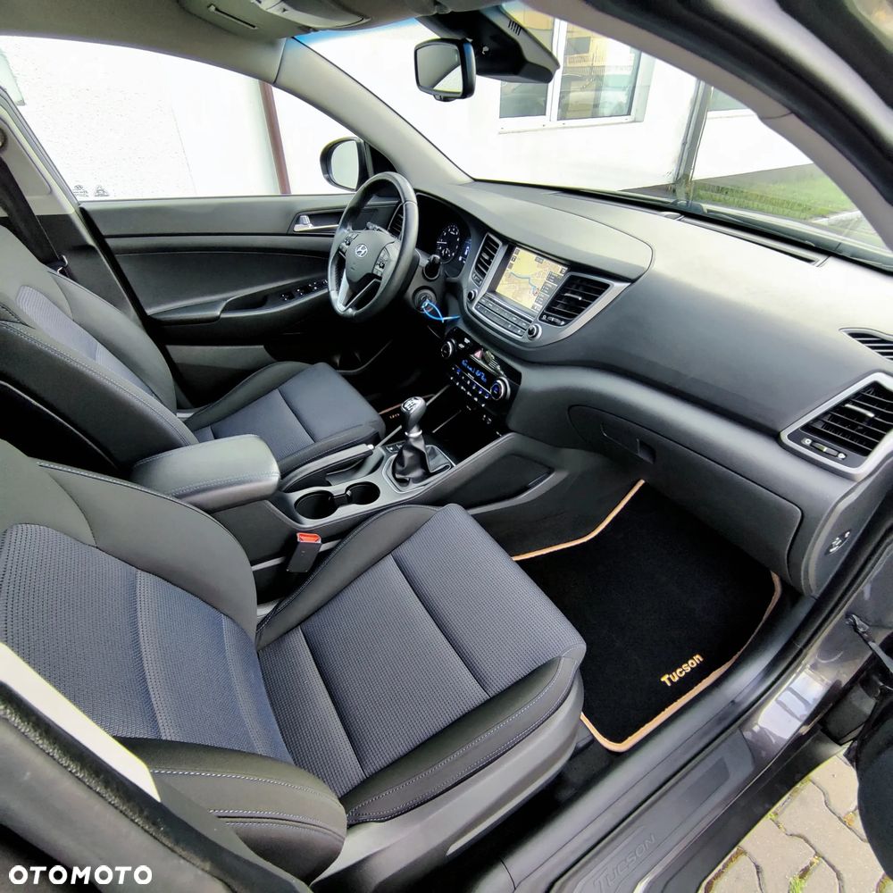 Hyundai Tucson blue 1.6 GDi 2WD Navi - 7