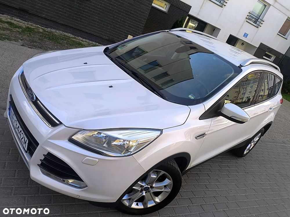 Ford Kuga 2.0 TDCi 2x4 Titanium - 17