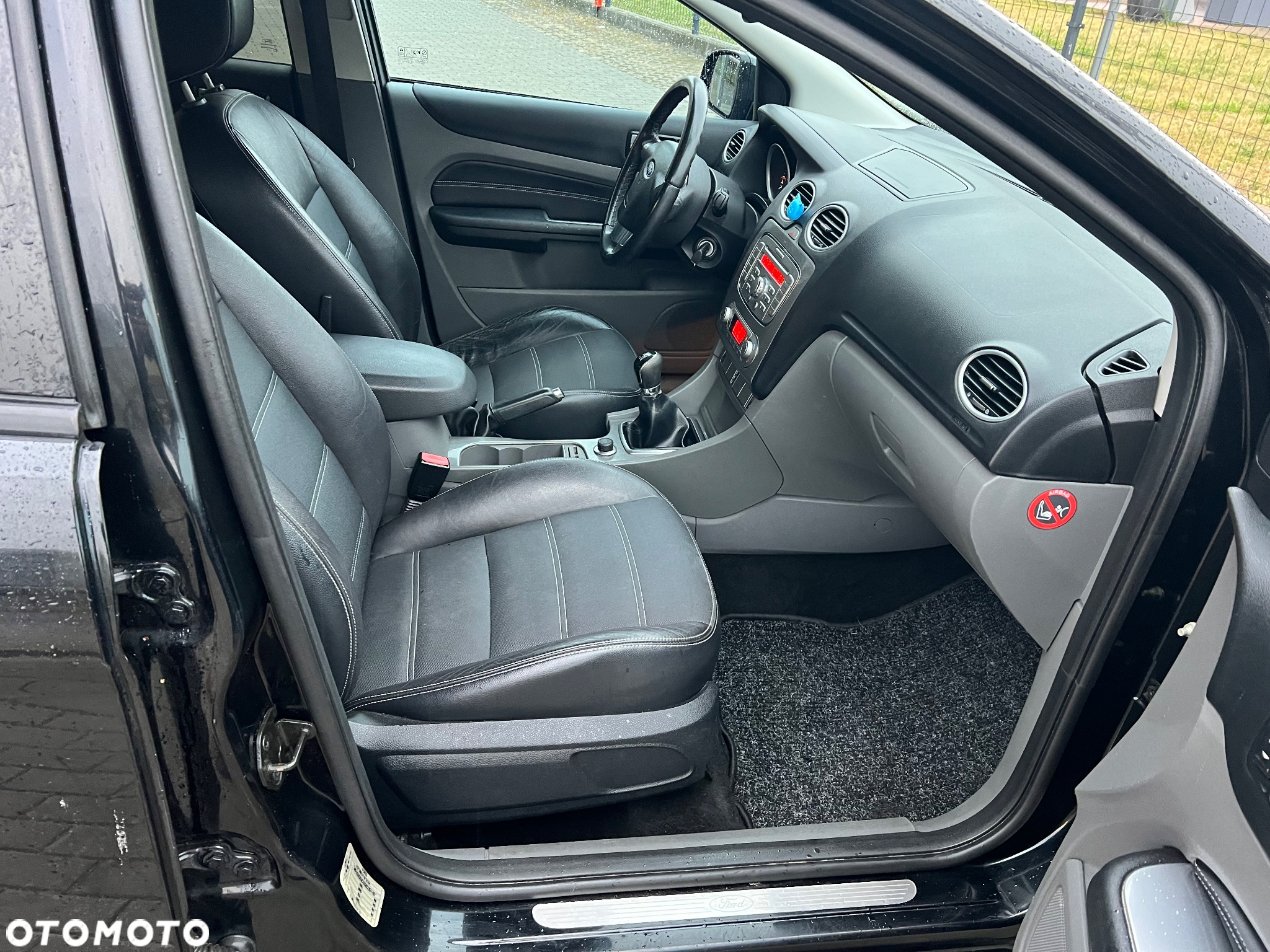 Ford Focus 1.8 FF Platinium X - 4