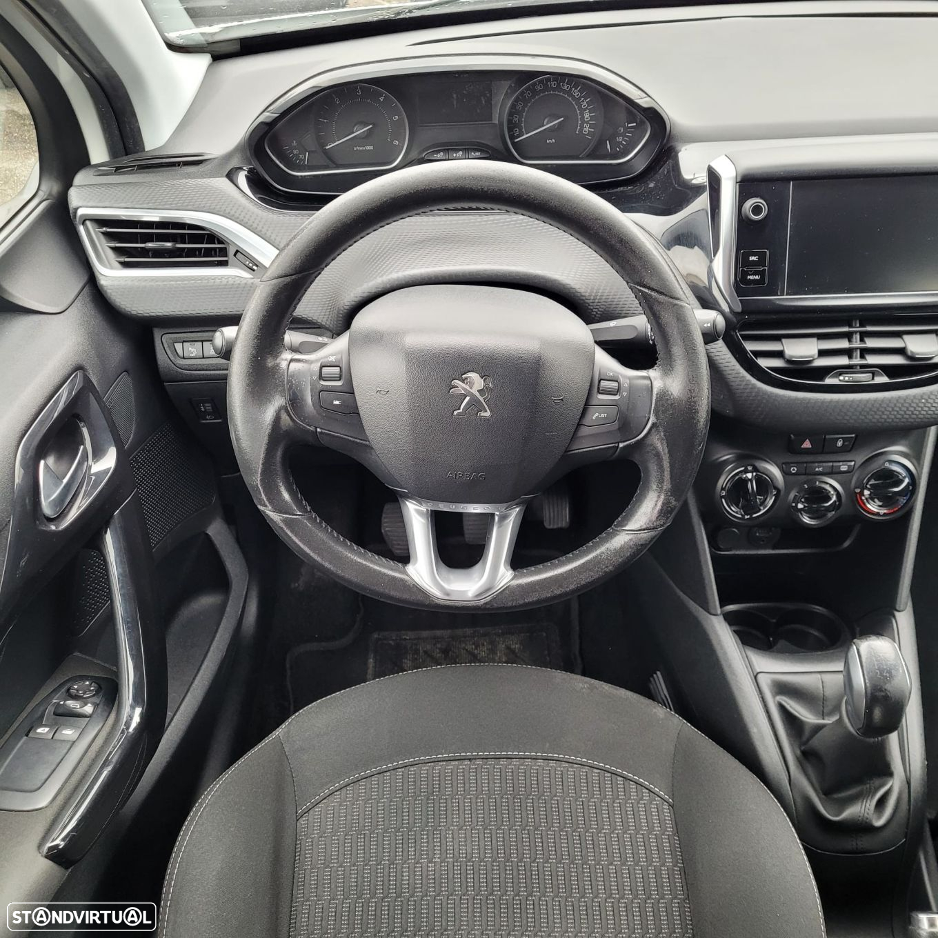 Peugeot 208 1.6 BlueHDi Style - 10