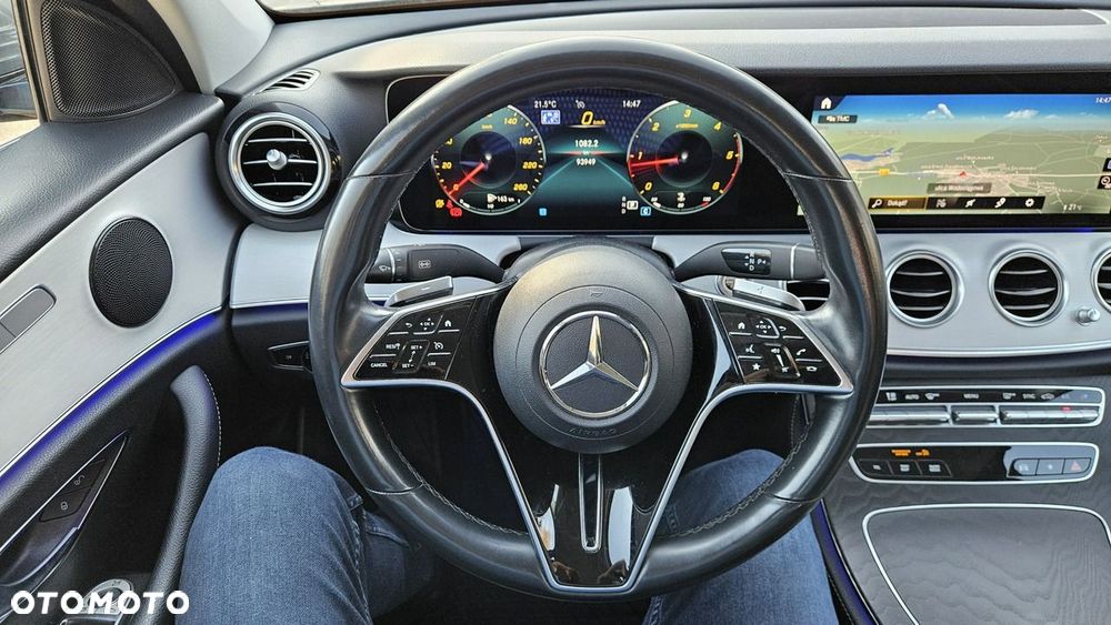 Mercedes-Benz Klasa E 200 d 9G-TRONIC Night Edition - 19