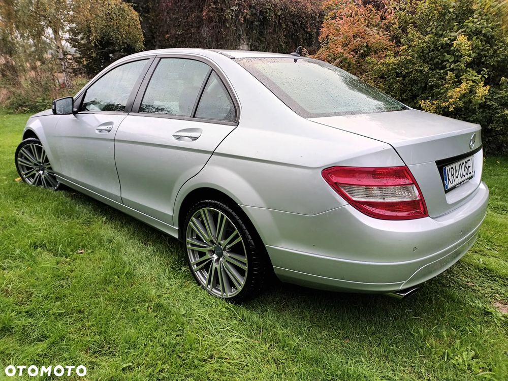 Mercedes-Benz Klasa C 200 7G-TRONIC Edition - 4