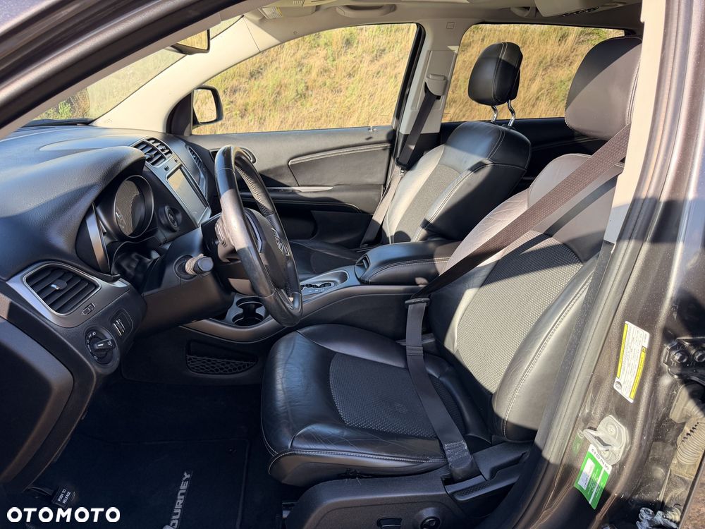 Dodge Journey - 11