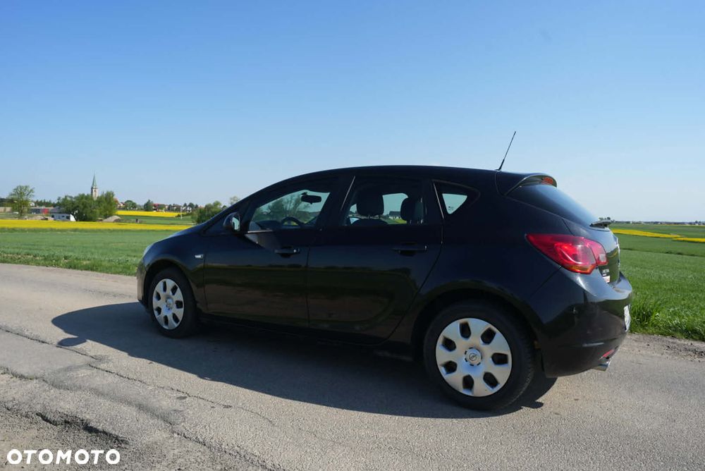 Opel Astra 1.4 T Enjoy - 2