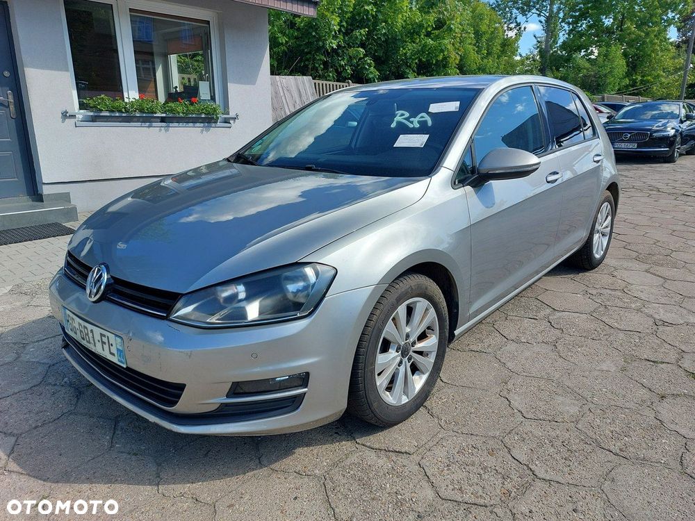 Volkswagen Golf - 1