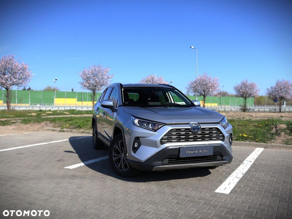 Toyota RAV4 - 1