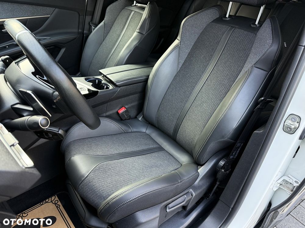 Peugeot 3008 - 29