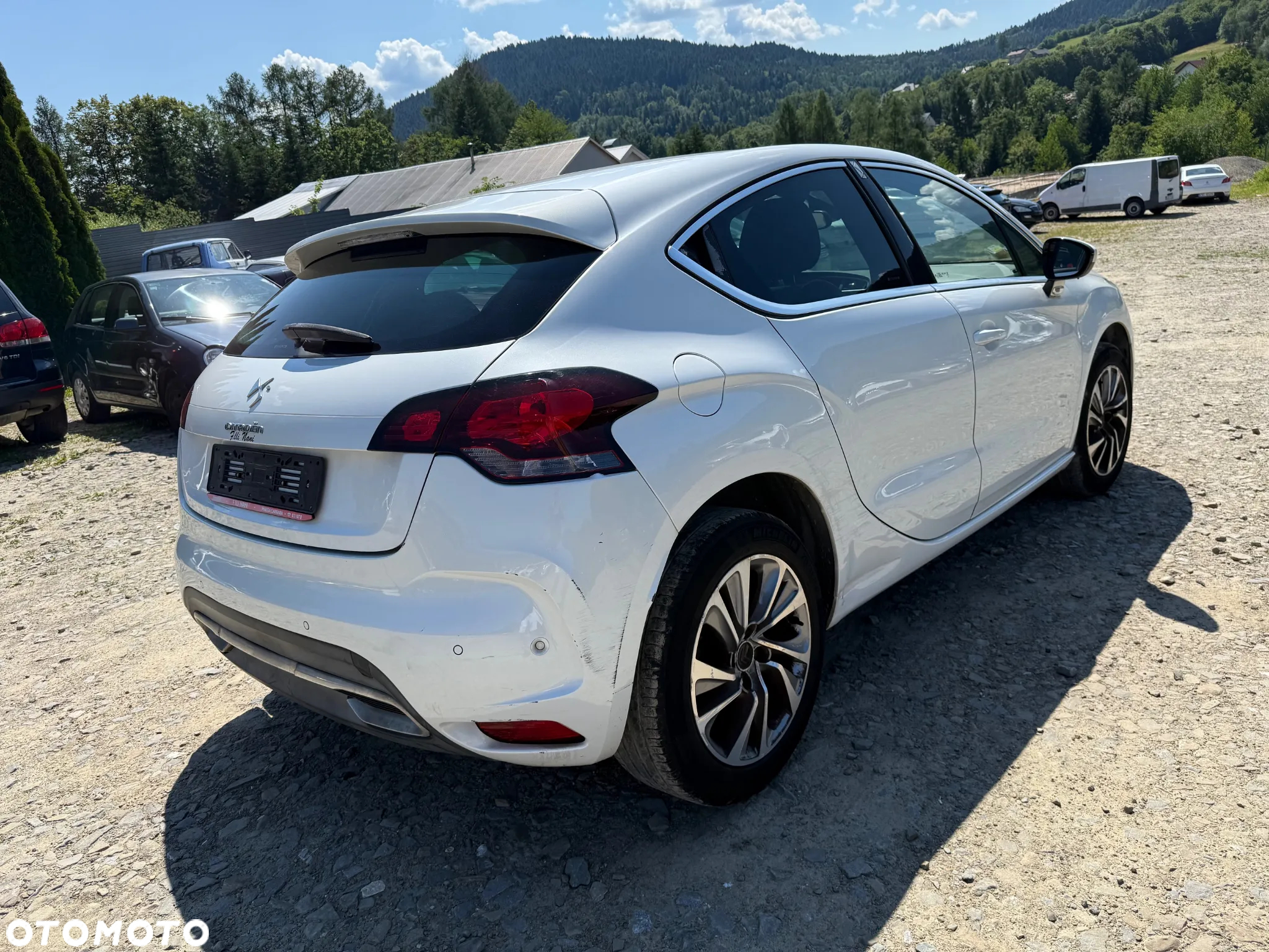 Citroën DS4 e-HDi 115 SoChic - 5