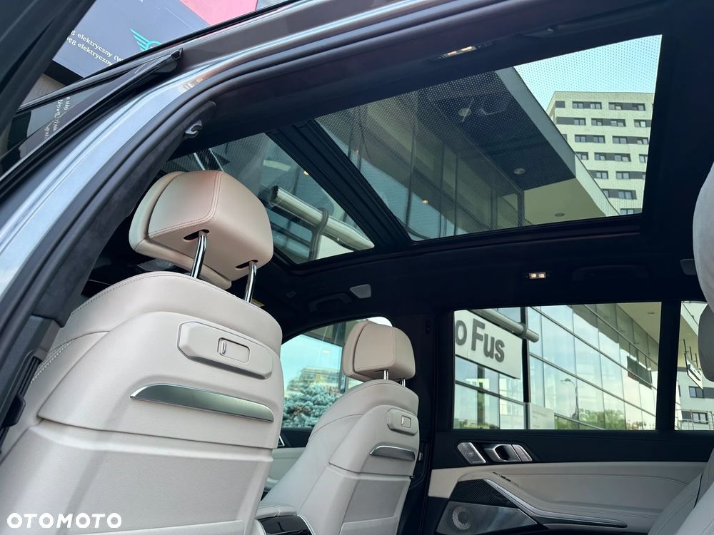 BMW X7 M60i xDrive mHEV sport - 28