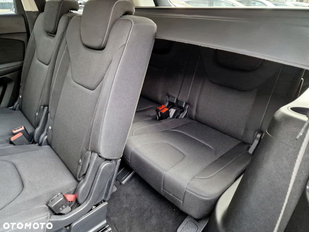 Ford S-Max 2.0 TDCi Titanium - 25