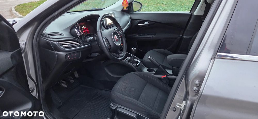 Fiat Tipo 1.4 T-Jet 16v Lounge - 10