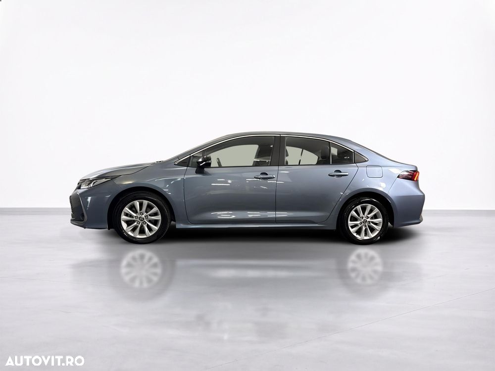 Toyota Corolla - 3