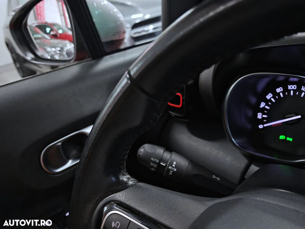 Citroën C3 AIRCROSS 1.2 PureTech S&S EAT6 Shine - 23