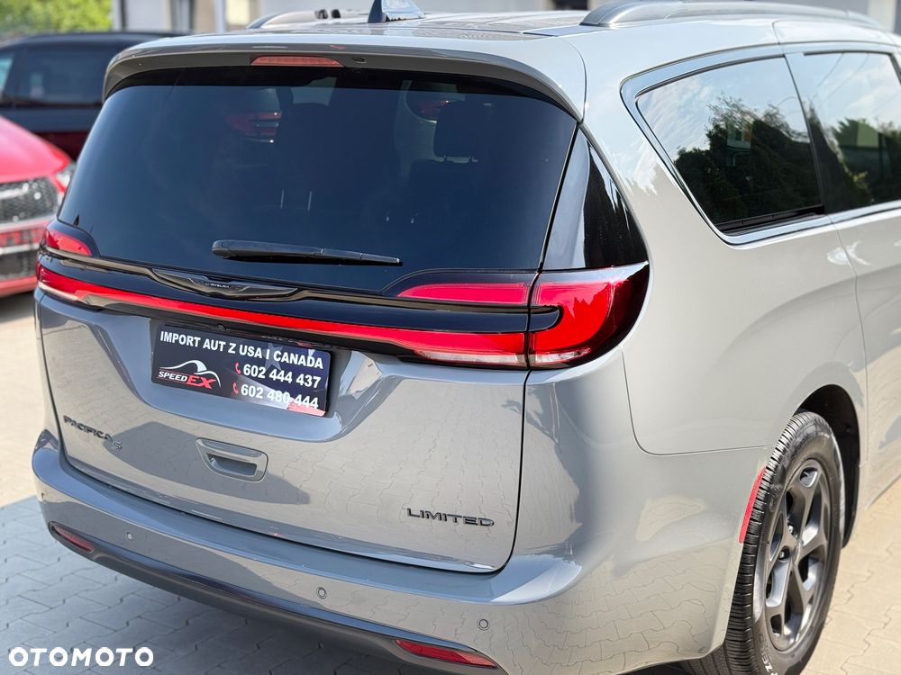 Chrysler Pacifica - 10