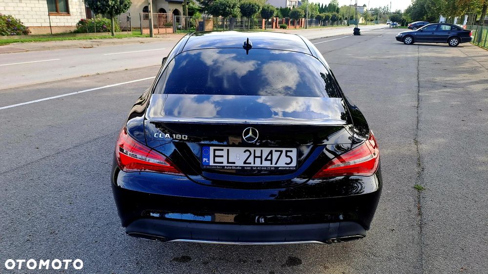 Mercedes-Benz CLA 180 7G-DCT AMG Line - 10