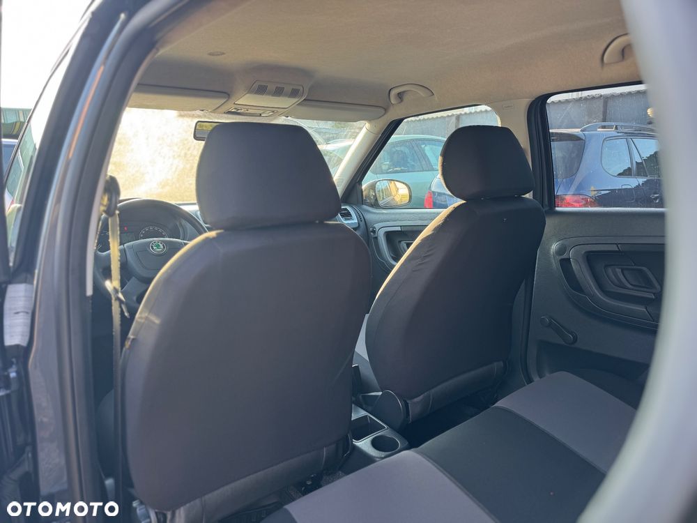 Skoda Fabia 1.2 HTP Ambiente - 16