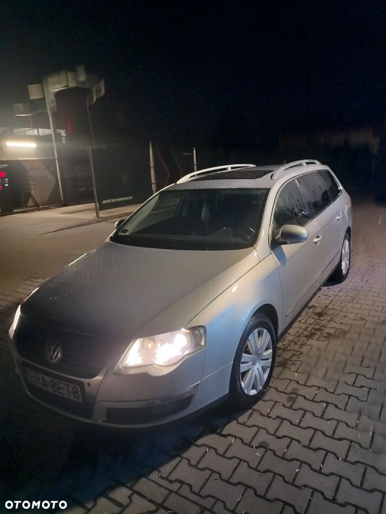 Volkswagen Passat 2.0 TDI Comfortline DSG - 8