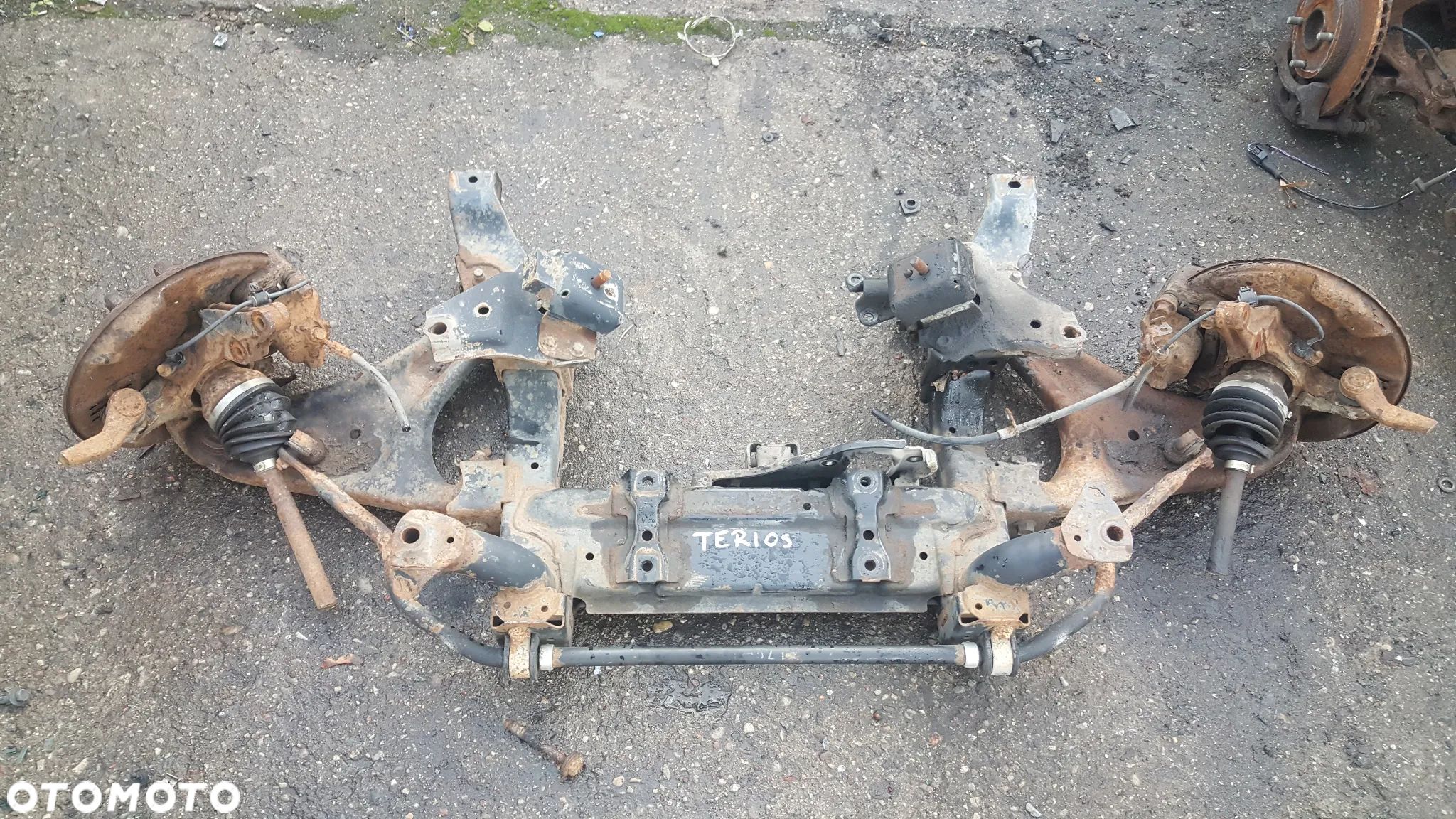 Belka ława wózek sanki zawieszenie przednie przód Daihatsu Terios II 2 1.6 B - 1