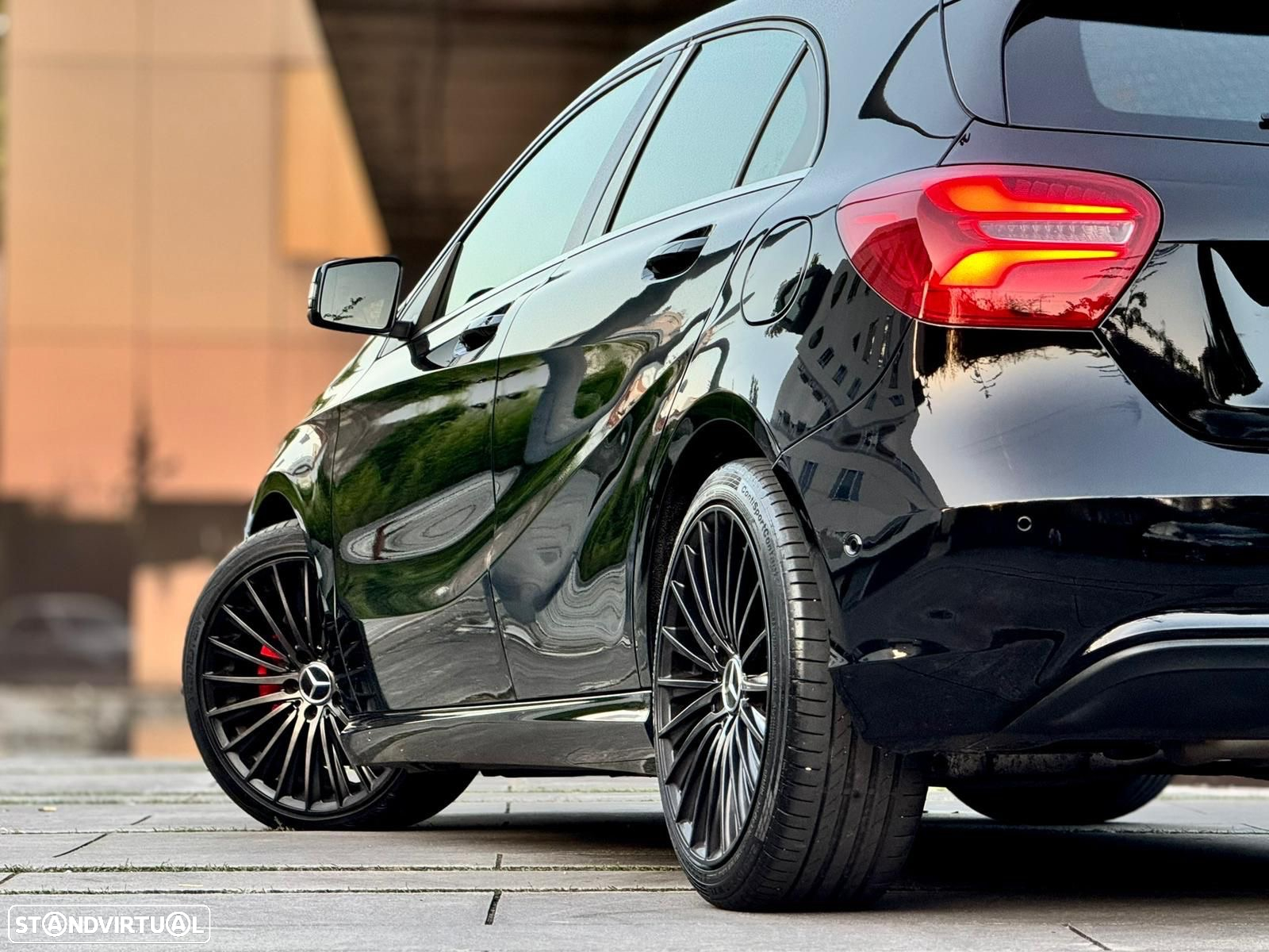 Mercedes-Benz A 180 d Style Plus - 2