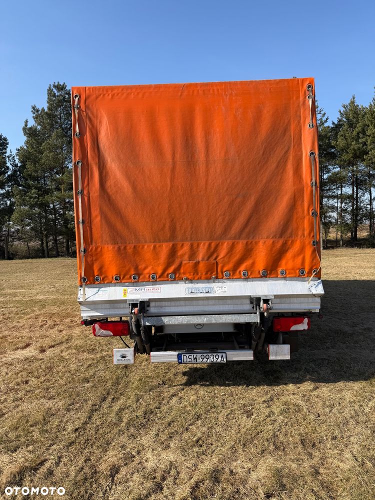 Mercedes-Benz Sprinter - 6